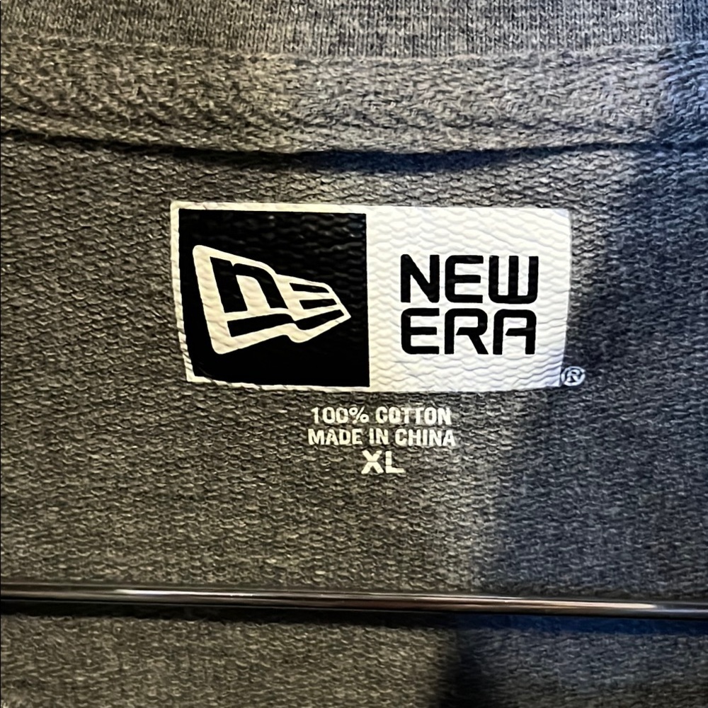 New Era Gray Los Angeles Lakers NBA Quarter Zip Pullover Sweatshirt - Picture 2 of 5